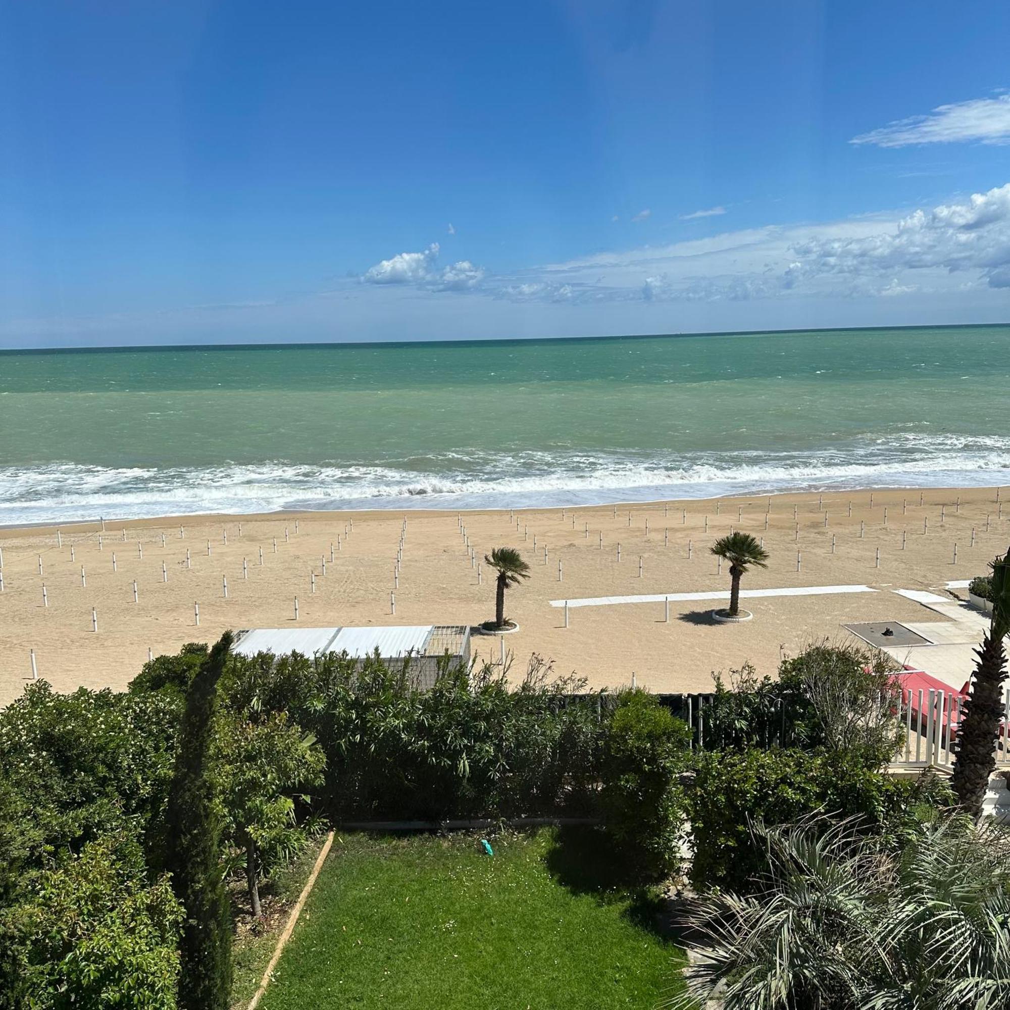 Conero Casa - Marcelli Di Numana In Via Litoranea 101 Sul Mare Vista Spiaggia Con Parcheggio Esclusivo المظهر الخارجي الصورة